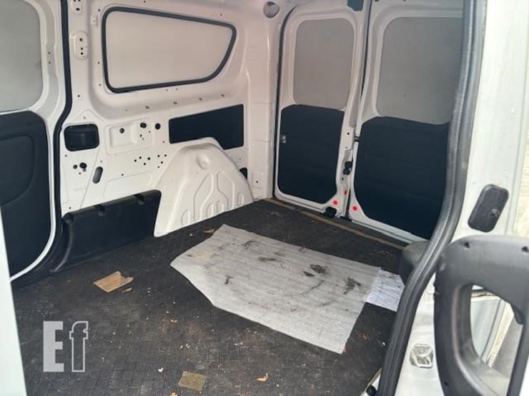 2017-dodge-ram-van-image-17