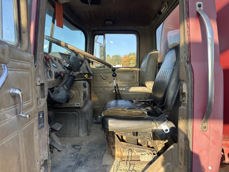 1986-mack-dm686sx-image-28