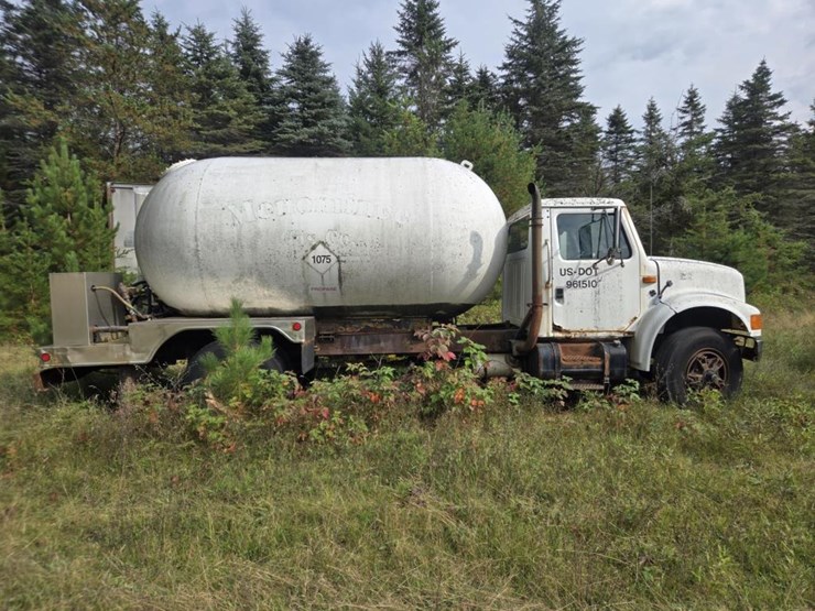 #2592-•-propane-truck-image-5