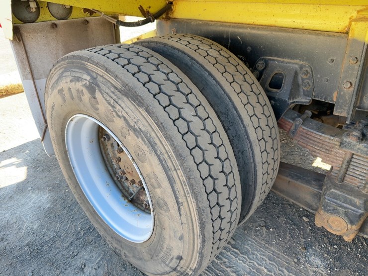 1995-ford-l9000-image-15