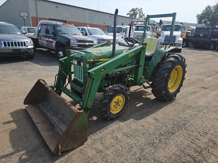 john-deere-870-image-1