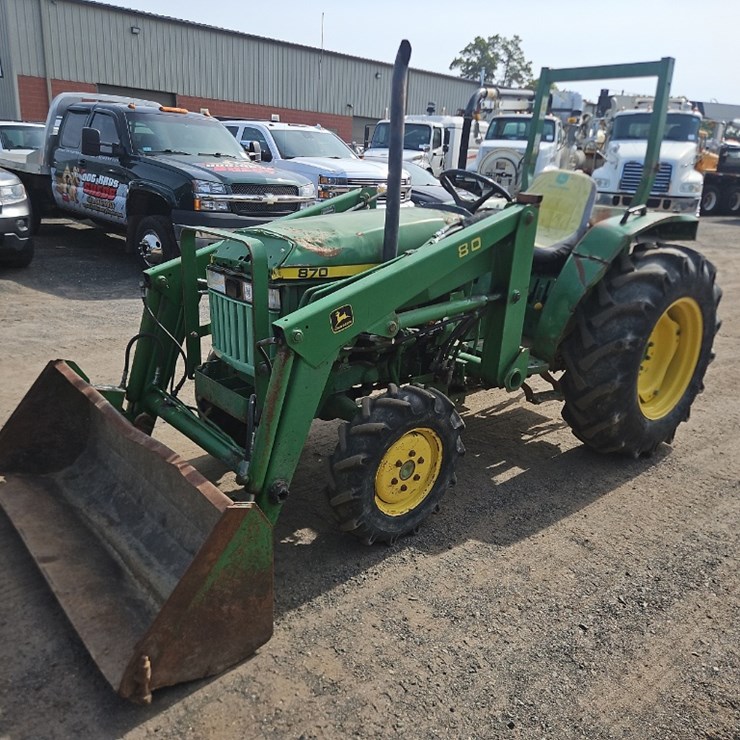 JOHN DEERE 870