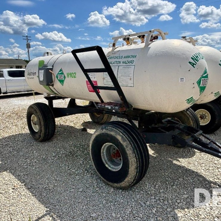 Double NH3 Nurse Tanks (GP11431, Unit 31555, Tank W102)
