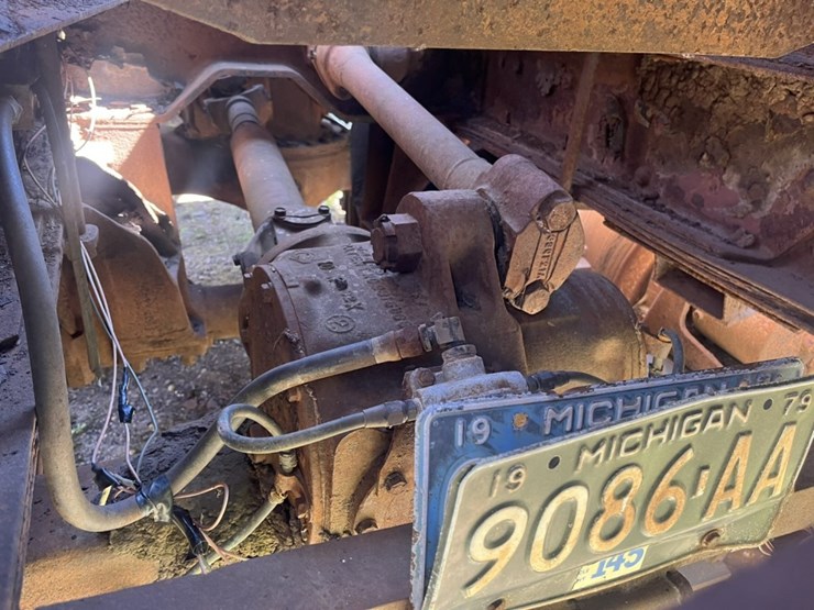 #1606-•-mack-diesel-day-cab-truck-tractor-image-19
