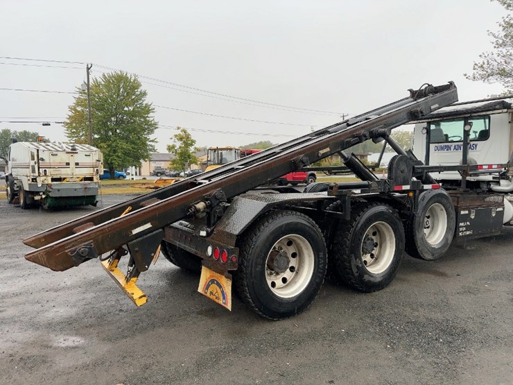 2003-mack-granite-cv713-image-21