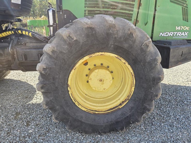 2010-john-deere-2010-image-100