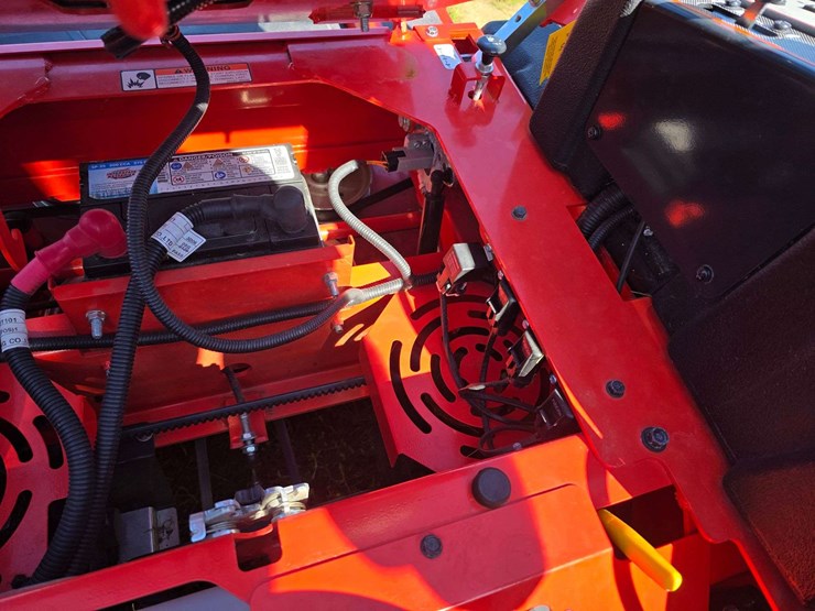 kioti-54”-zero-turn-lawn-mower,-24hp-kawasaki-engine,-33-hours,-dual-fuel-tanks,-fresh-service,-sn:-image-21