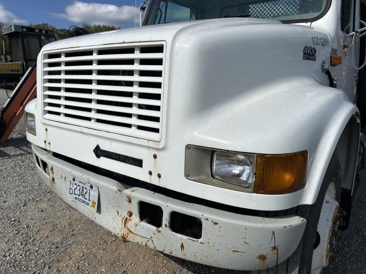 1998-international-4900-image-12