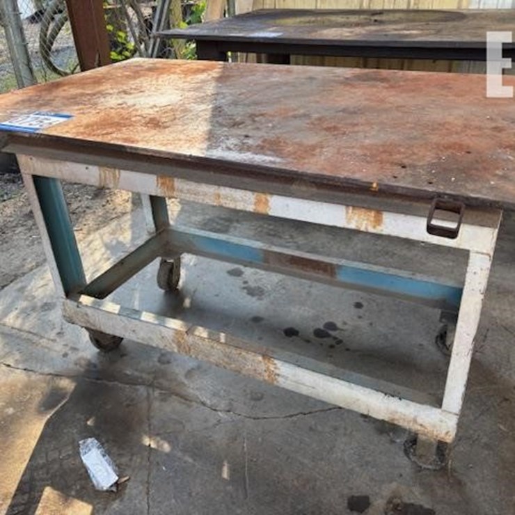 3'X5' METAL WORK TABLE