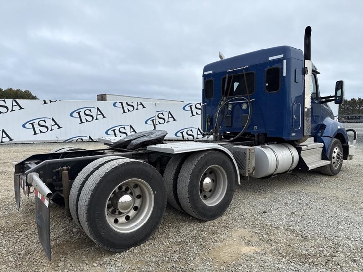 2018-kenworth-t680-image-5