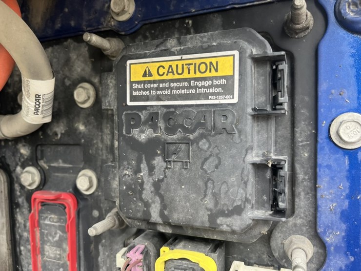 2020-kenworth-t680-image-12