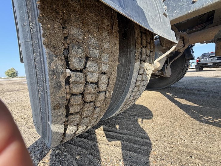 2015-kenworth-t800-image-67