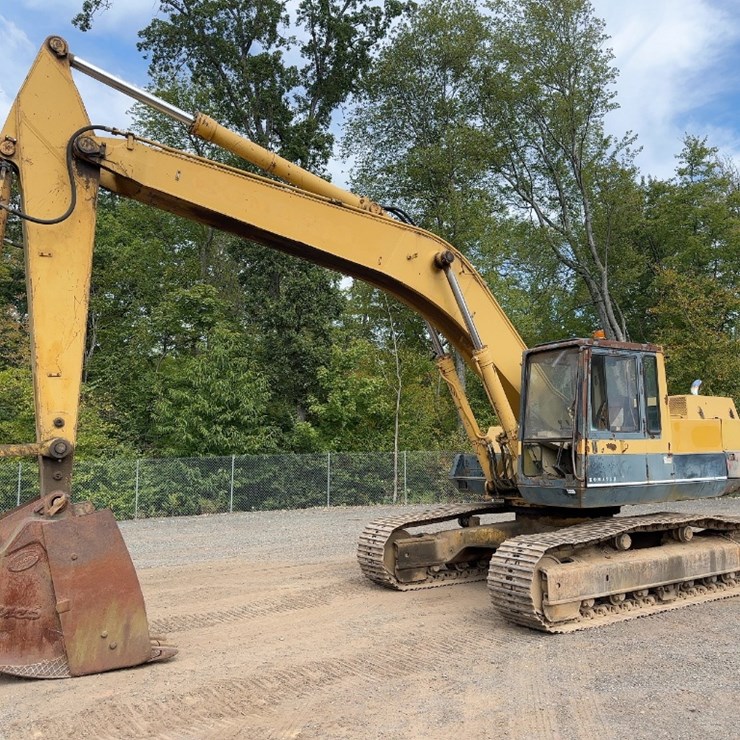 KOMATSU PC300-3