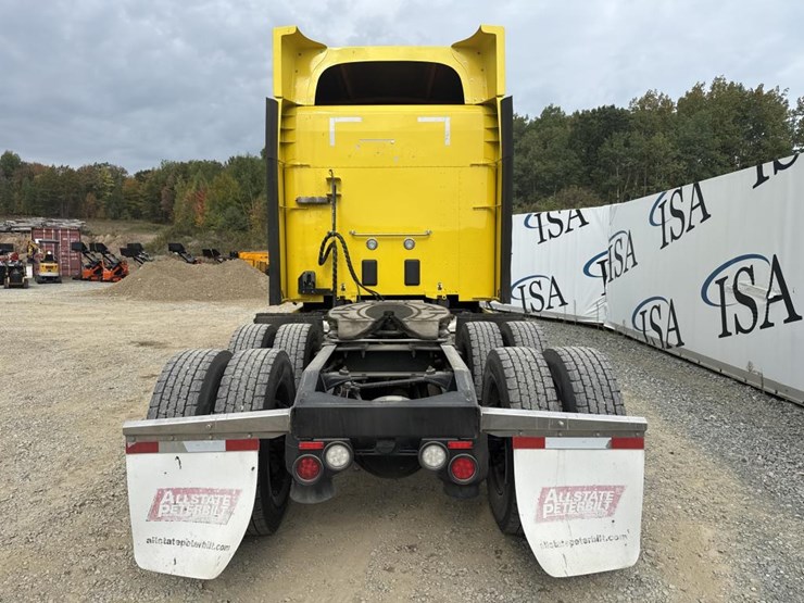 2019-peterbilt-579-image-4