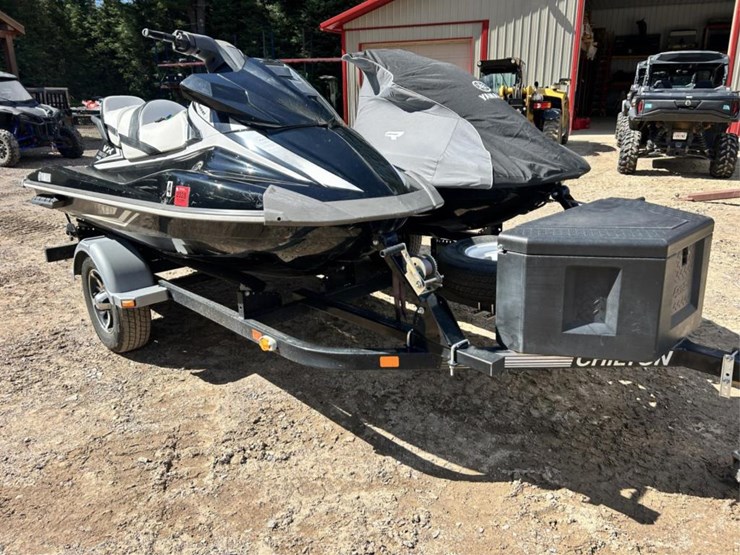 #1405-•-2016-yamaha-vx-cruiser-h.o.-jet-skis-w/-trailer-image-8