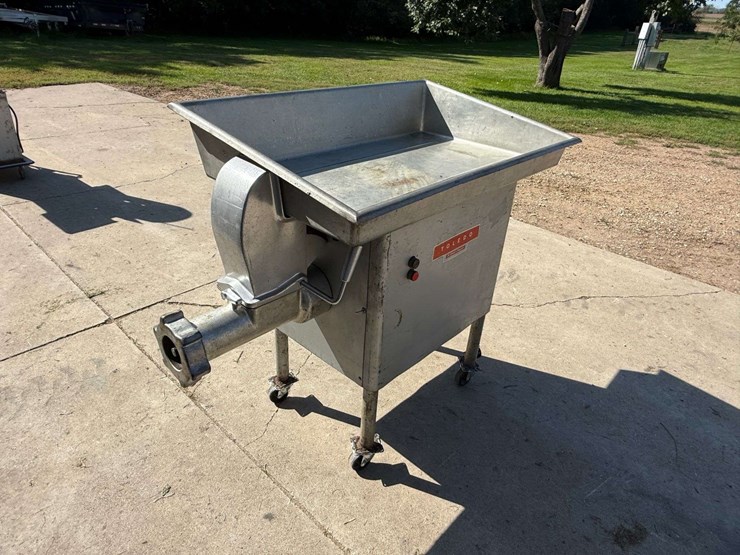 toledo-commercial-meat-grinder,-220v.-this-item-is-located-in-south-dakota,-therefore-south-dakota-s-image-6