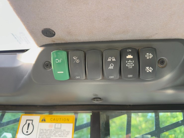 2019-takeuchi-tl6r-image-23