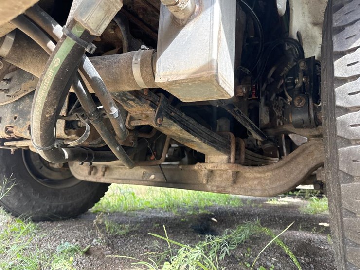 2015-western-star-4700sb-image-40