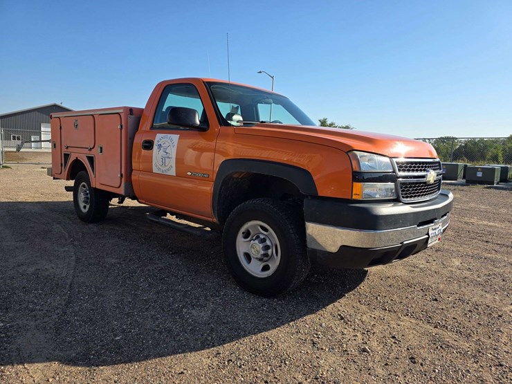 2006-chevrolet-2500hd-image-54