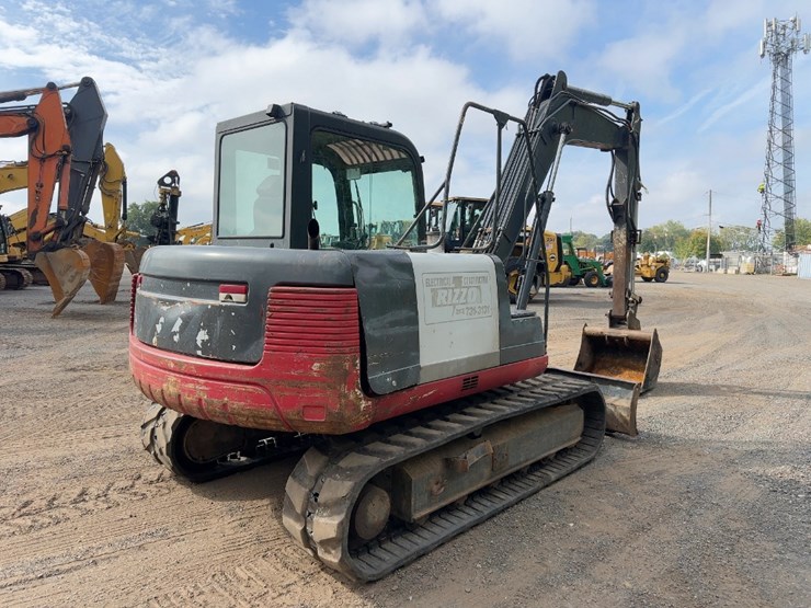 2005-takeuchi-tb175-image-5