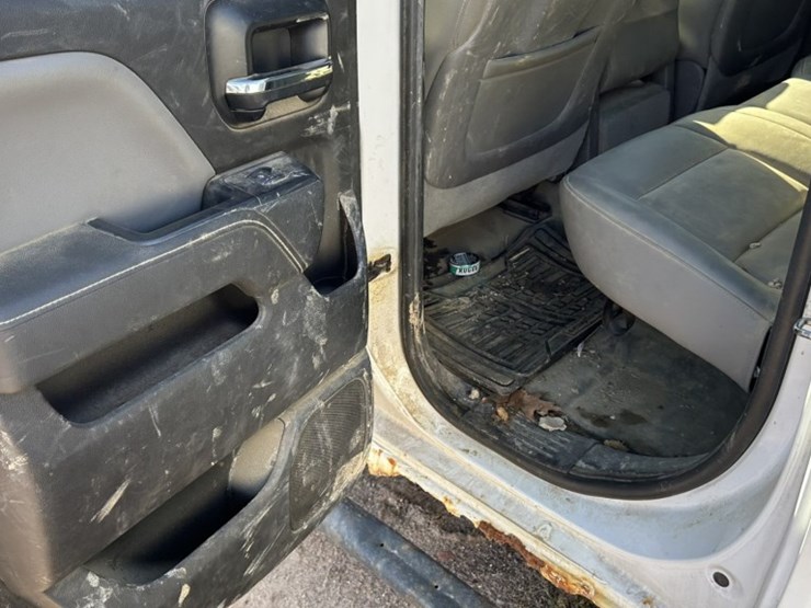 2016-chevrolet-silverado-1500-image-26