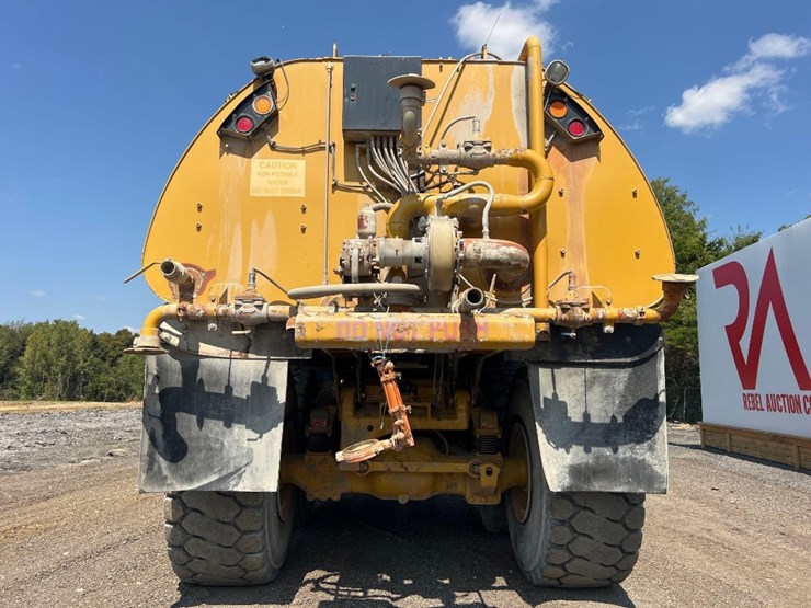 2005-caterpillar-740-image-3