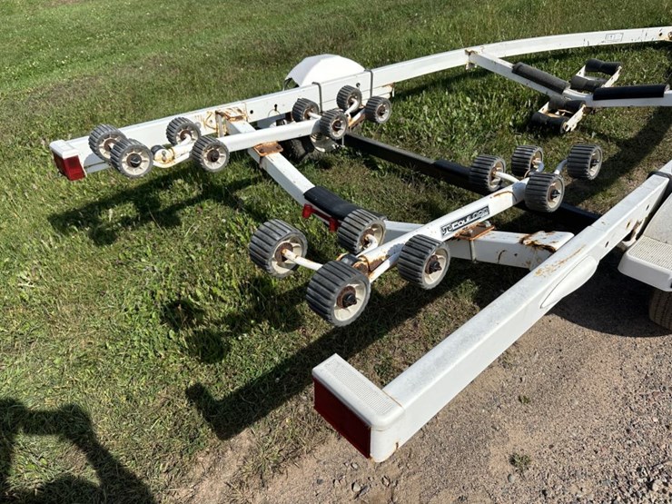 #1410-•-shorelander-boat-trailer-image-12
