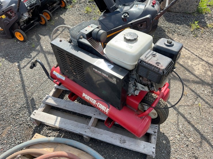 porter-cable-portable-air-compressor-image-1