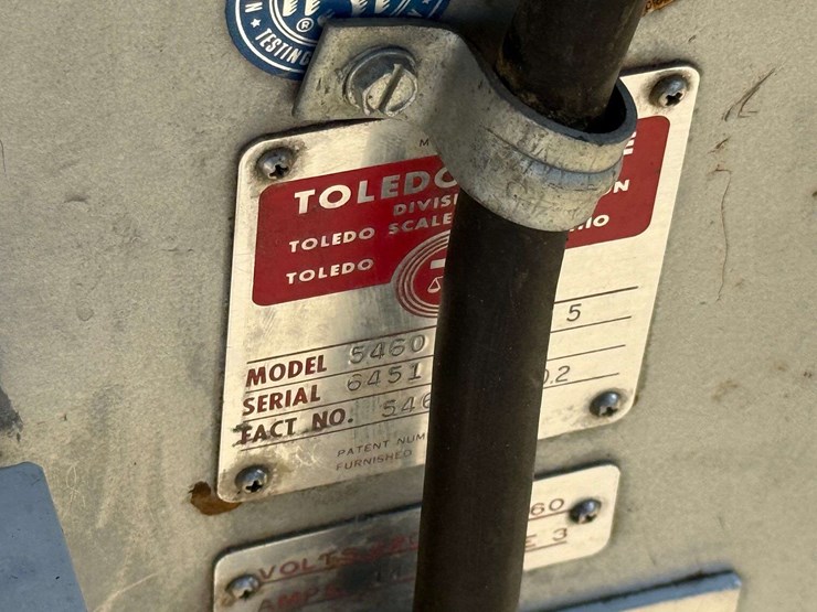 toledo-commercial-meat-grinder,-220v.-this-item-is-located-in-south-dakota,-therefore-south-dakota-s-image-9