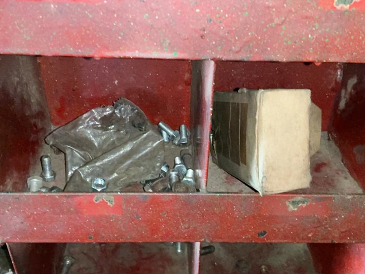 #120-•-coarse-thread-bolts-rack-and-contents-image-20
