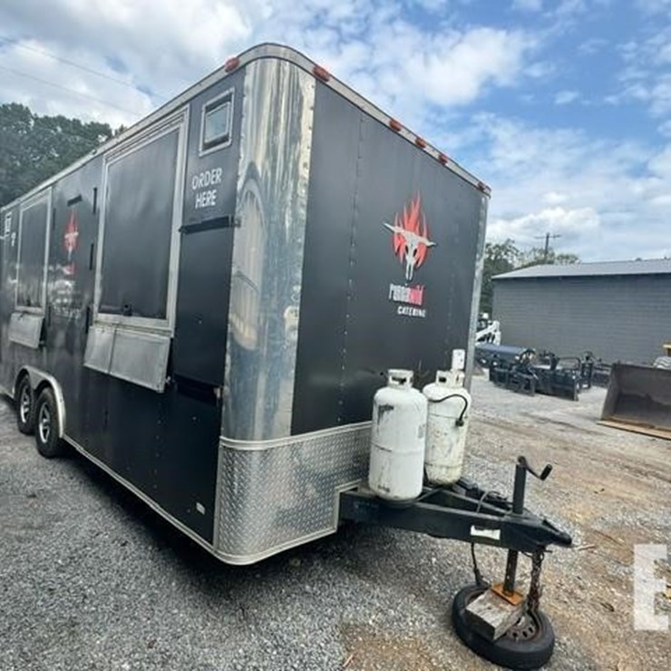 2011 CUSTOM TRAILER
