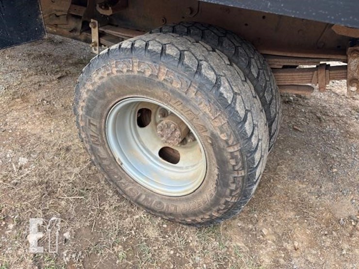 2006-chevrolet-3500hd-image-8