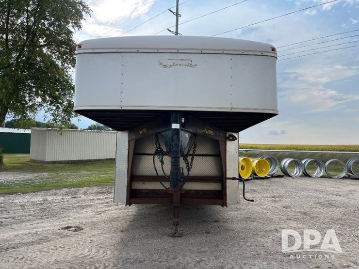 2006-doolittle-gooseneck-enclosed-trailer-(jn3074)-image-3