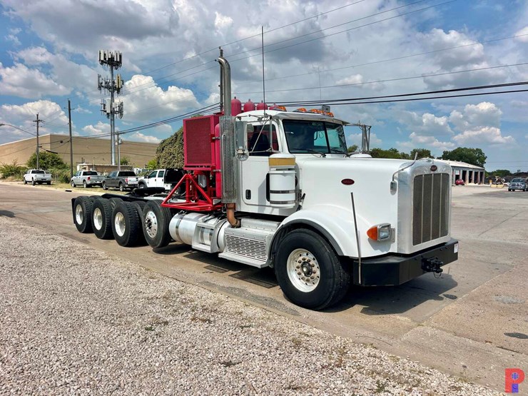 2011-peterbilt-367-image-1