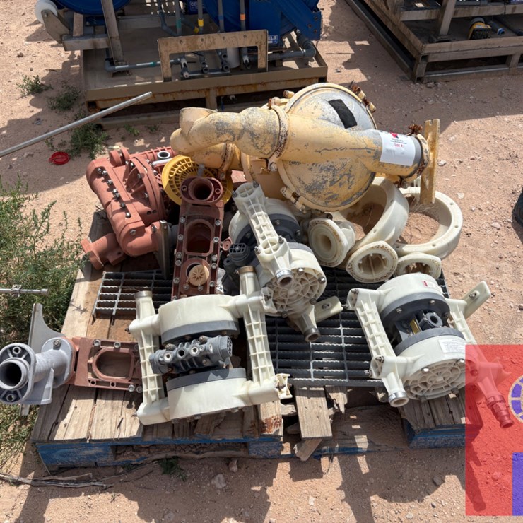 PALLET W/ (5) DAYTON DIAPHRAGM PUMPS & MISC. PARTS