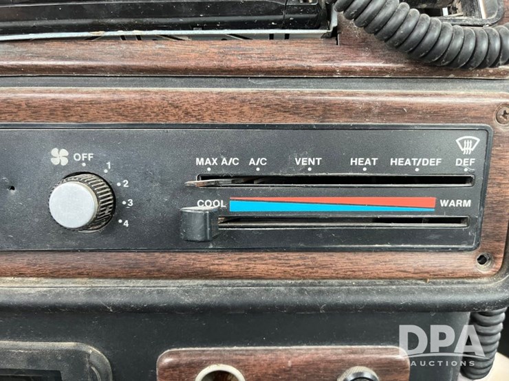 1989-freightliner-day-cab-truck-(jn0784,-unit-06815)-image-67