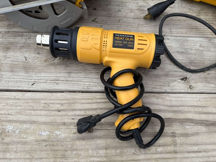 dewalt-7-¼”-circular-saw,-dewalt-reciprocating-saw-and-seekone-heat-gun-image-4
