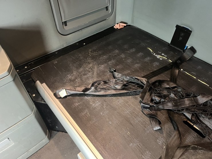 2020-kenworth-t680-image-131