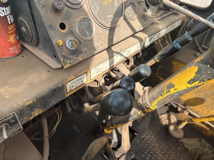 #1800-•-galion-2-stage-crane-truck-image-50