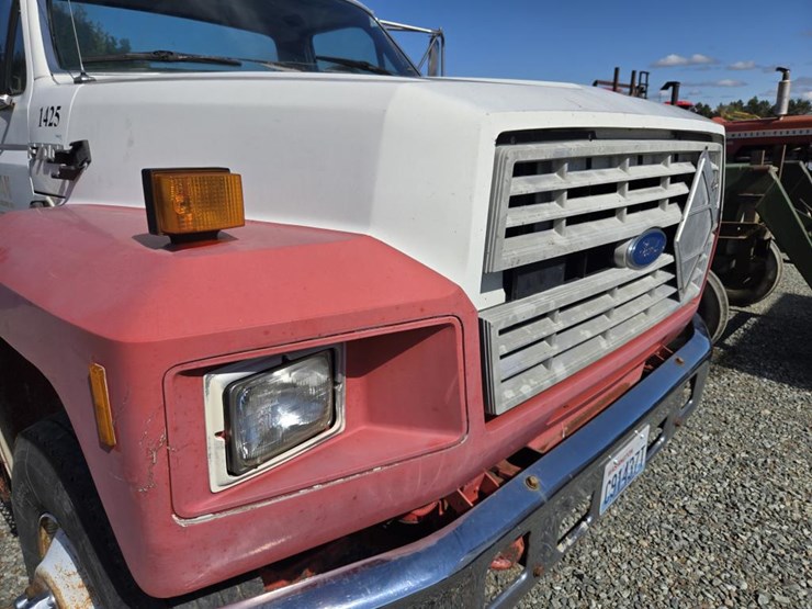 1994-ford-f700-image-11