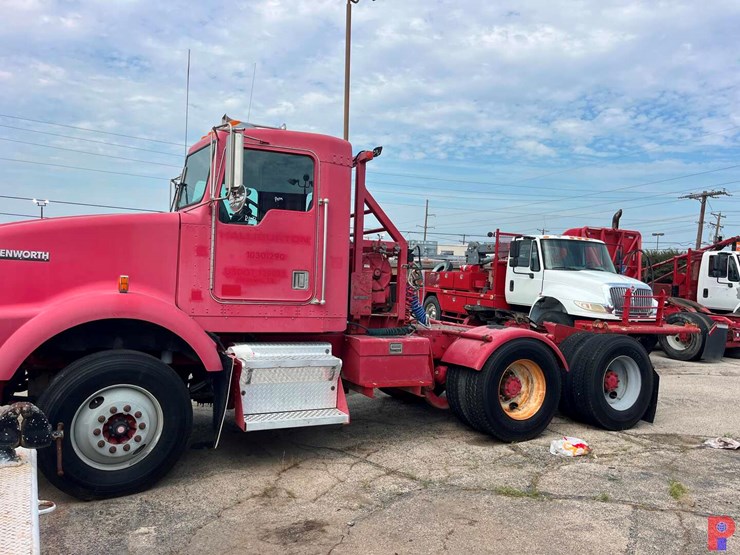 2001-kenworth-t800-image-8