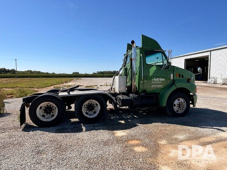 2004-sterling-day-cab-truck-(gp11427,-unit-31350)-image-8