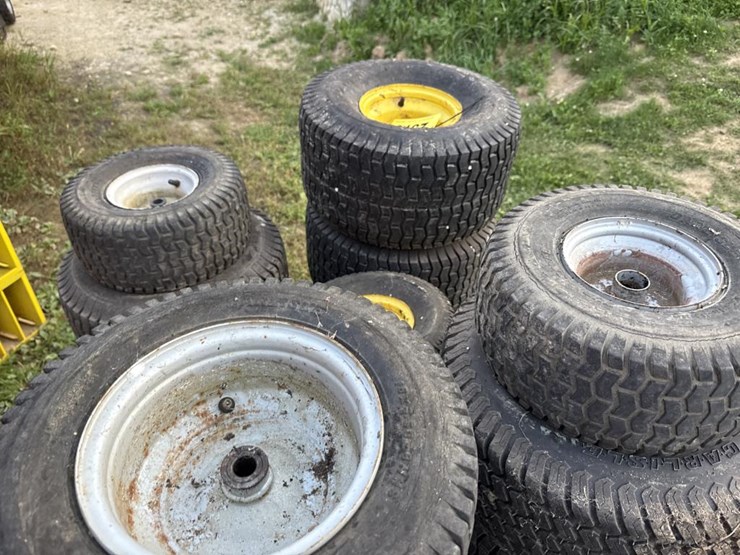 #2576-•-misc.-lawn-mower-tires-image-5