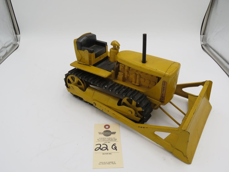 doepke-model-toys-v-6-caterpillar-dozer-toy-image-2