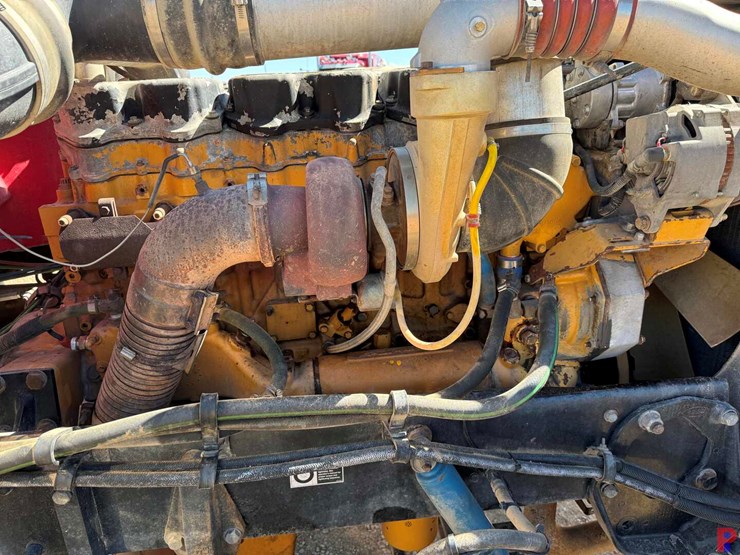 2004-peterbilt-379-image-21