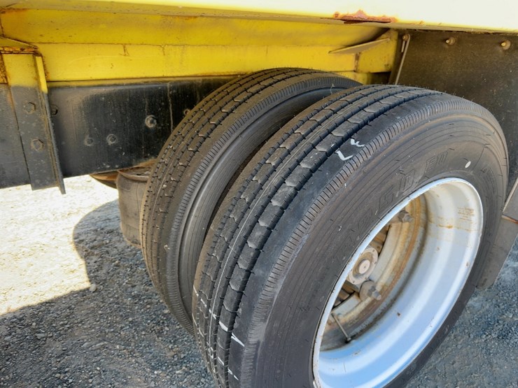 1995-ford-l9000-image-13