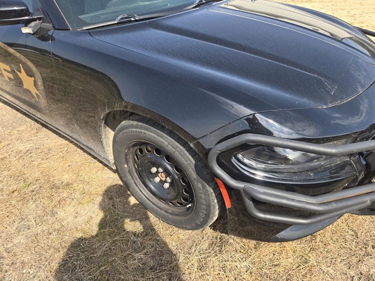 #1235-•-2019-dodge-charger-awd-car-image-13