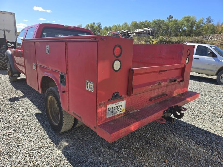 2011-ford-f450-image-16