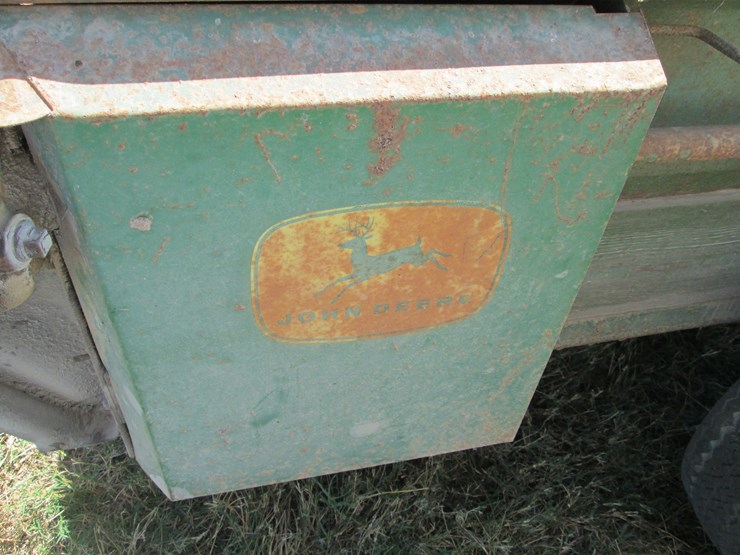 john-deere-33-image-10