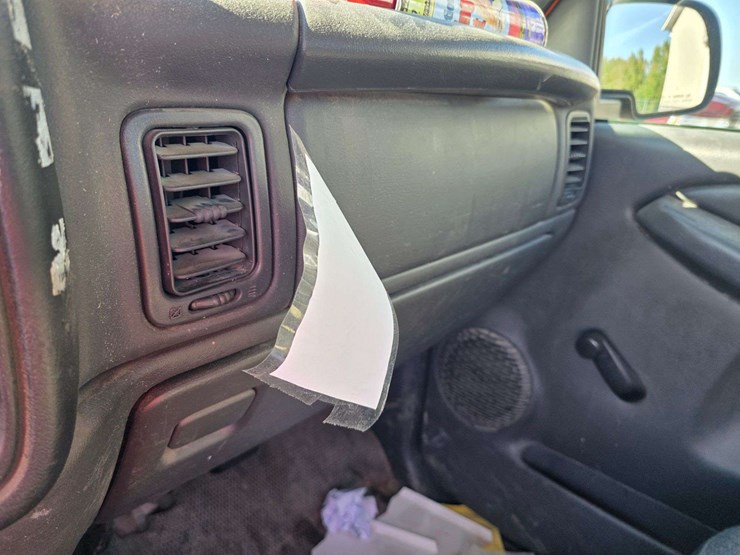 2006-chevrolet-2500hd-image-30